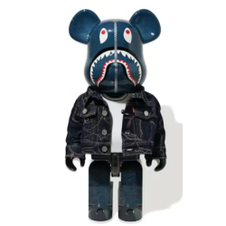 Bearbrick x BAPE x Levi’s...